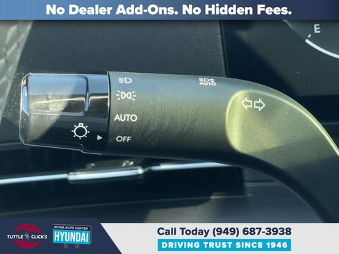 Certified 2025 Hyundai Kona Limited FWD image 34