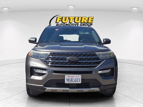 Used 2020 Ford Explorer XLT w/ Equipment Group 202A RWD image 3