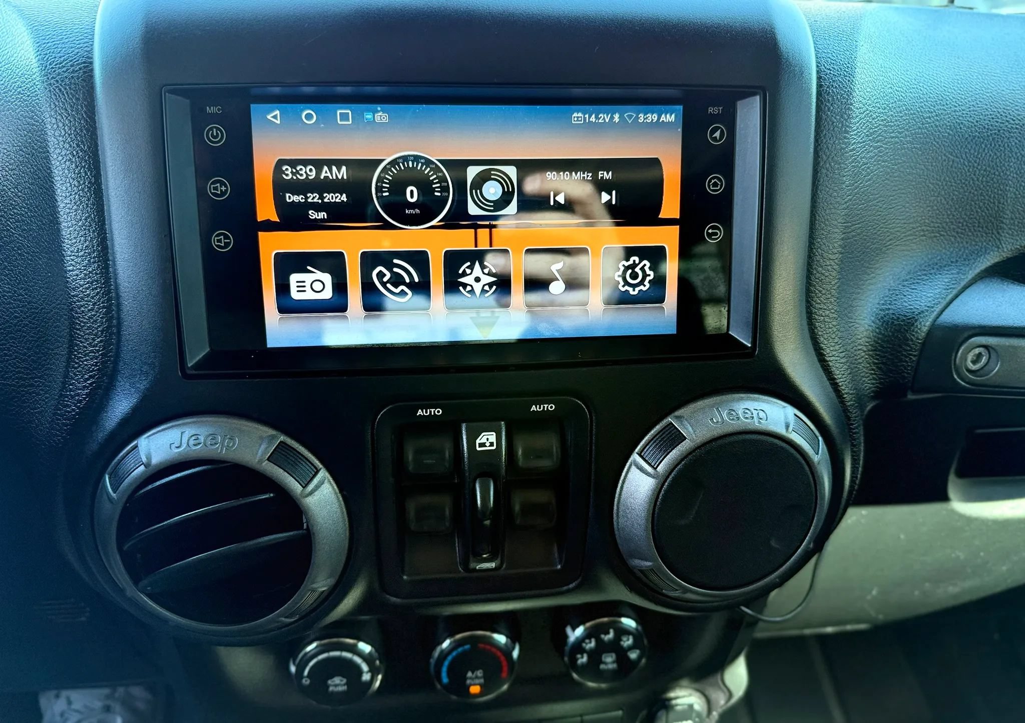 Used 2015 Jeep Wrangler Unlimited Sport AWD/4WD image 16