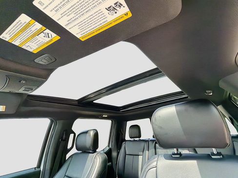 Used 2020 Ford F150 Lariat w/ Equipment Group 502A Luxury AWD/4WD image 23