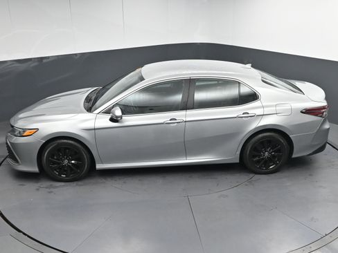 Certified 2021 Toyota Camry LE image 37