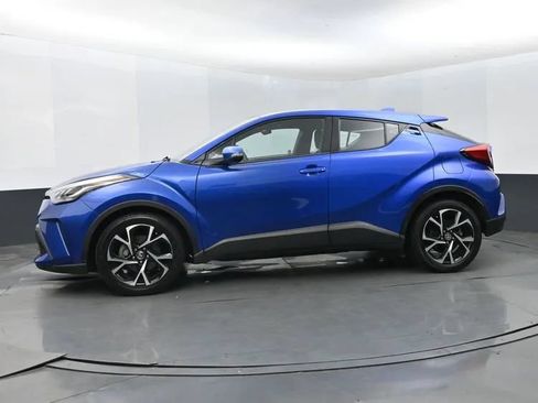 Used 2021 Toyota C-HR XLE FWD image 5