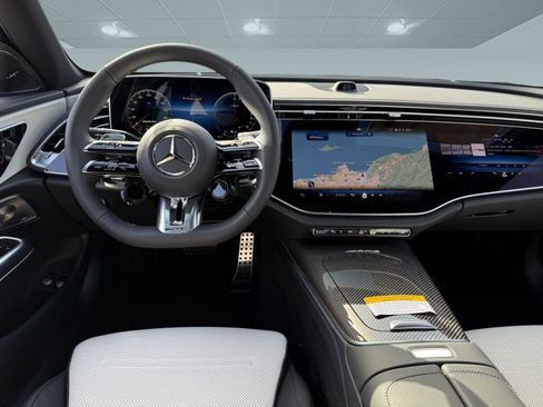 New 2026 Mercedes-Benz E 53 AMG e 4MATIC Sedan image 23