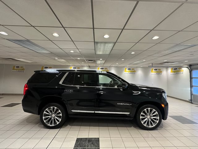 Used 2021 GMC Yukon Denali w/ Denali Premium Package AWD/4WD image 3