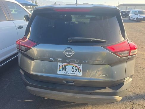 Used 2023 Nissan Rogue S AWD/4WD image 9