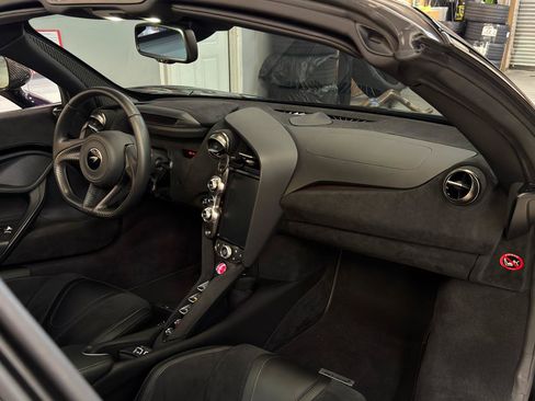 Used 2022 McLaren 720S Performance RWD image 26
