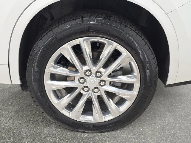 Used 2024 Cadillac XT6 Premium Luxury w/ LPO, Floor Liner Package AWD/4WD image 28