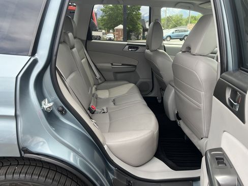 Used 2011 Subaru Forester 2.5X Limited w/ Popular Equipment Group 7B AWD/4WD image 9