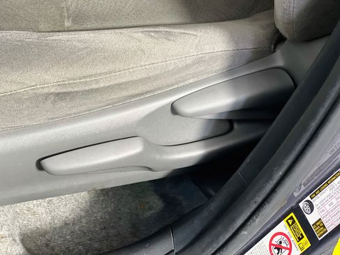 Used 2015 Toyota Prius Two FWD image 15