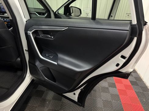 Used 2022 Toyota RAV4 Limited AWD/4WD image 44
