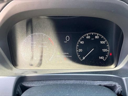 Used 2024 Honda Ridgeline Sport image 14