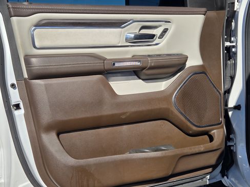 Used 2025 RAM 1500 Laramie image 21