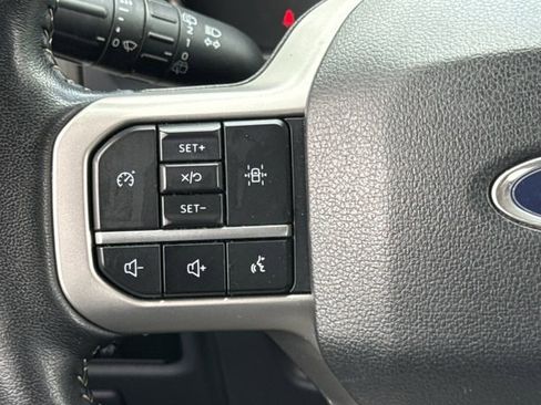 Used 2024 Ford Expedition XLT AWD/4WD image 14