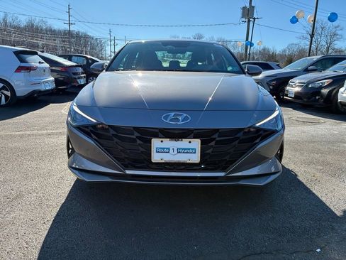 Used 2023 Hyundai Elantra SEL w/ Cargo Package image 2