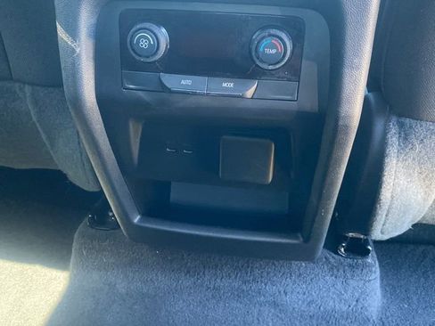 Certified 2024 Chevrolet Traverse LT w/ LPO, Floor Liner Package AWD/4WD image 21