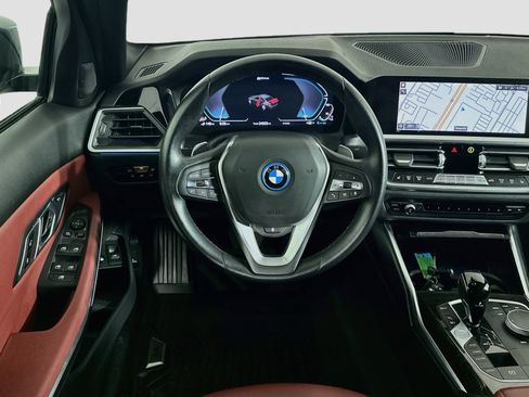 Used 2022 BMW 330e w/ Driving Assistance Package RWD image 17