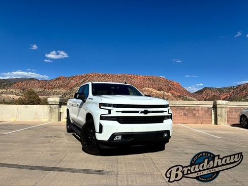 Used 2020 Chevrolet Silverado 1500 RST w/ Rally Edition AWD/4WD image 2