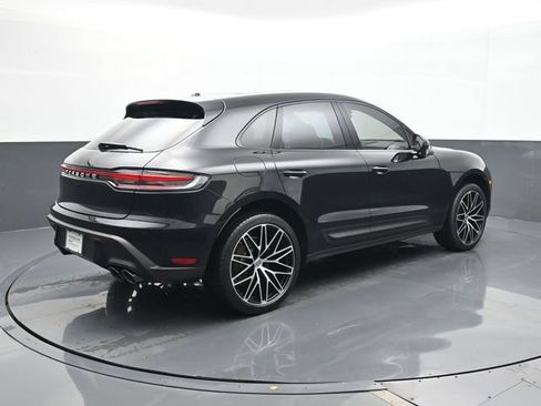 Certified 2025 Porsche Macan AWD/4WD image 23