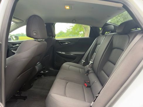 Used 2021 Chevrolet Malibu RS FWD image 23