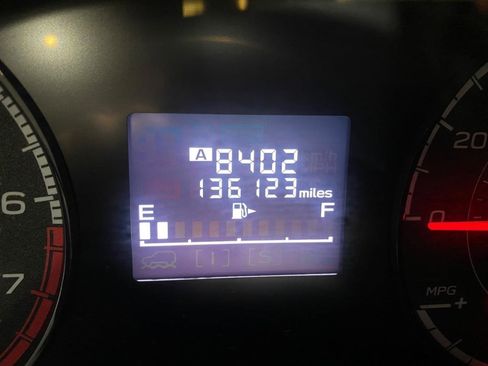Used 2019 Subaru Crosstrek 2.0i AWD/4WD image 9