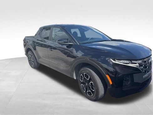 Used 2024 Hyundai Santa Cruz SEL FWD image 2