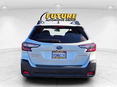 Used 2023 Subaru Outback Premium image 6