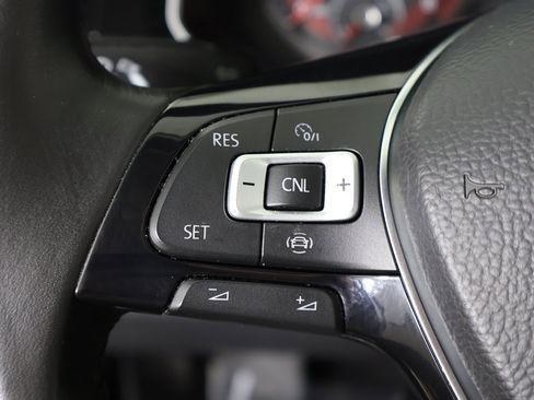 Used 2019 Volkswagen Jetta SE image 40