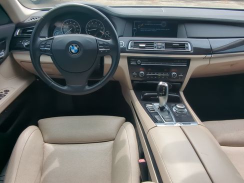 Used 2011 BMW 750Li RWD image 13