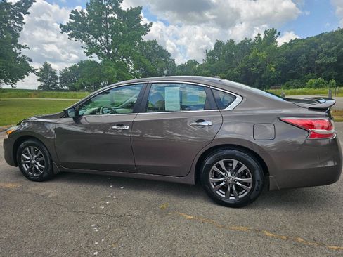Used 2015 Nissan Altima 2.5 S w/ Special Edition Package FWD image 8