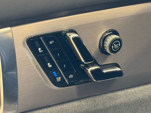 New 2026 Cadillac Vistiq Premium Luxury image 19