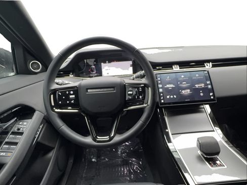 Used 2026 Land Rover Range Rover Evoque S AWD/4WD image 45