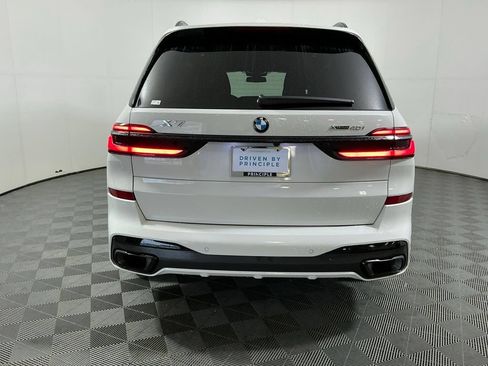 Certified 2026 BMW X7 xDrive40i w/ M Sport Package AWD/4WD image 6