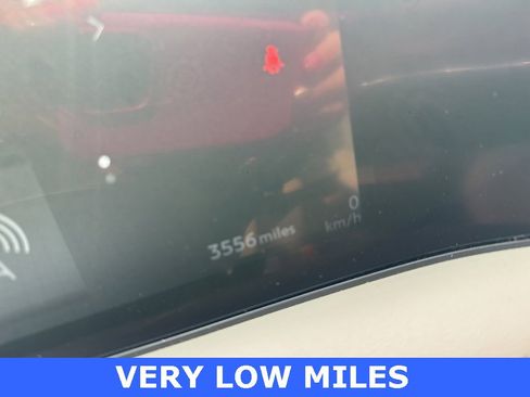 Used 2023 Nissan Ariya FWD image 21