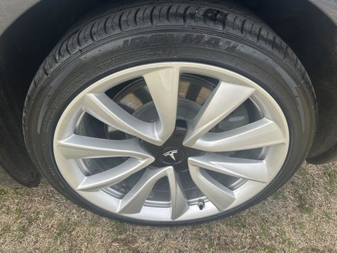 Used 2018 Tesla Model 3 Long Range image 3