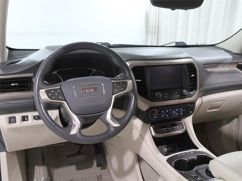 Used 2021 GMC Acadia Denali w/ Denali Ultimate Package AWD/4WD image 6
