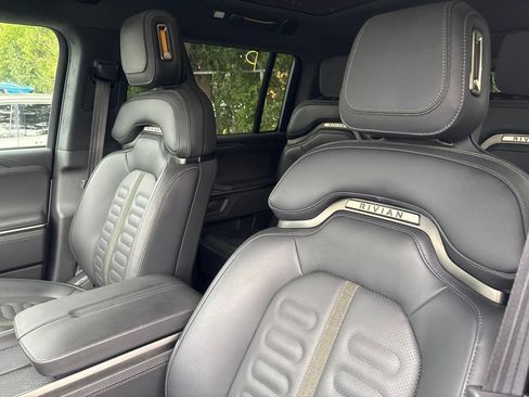 Used 2025 Rivian R1S Adventure AWD/4WD image 10