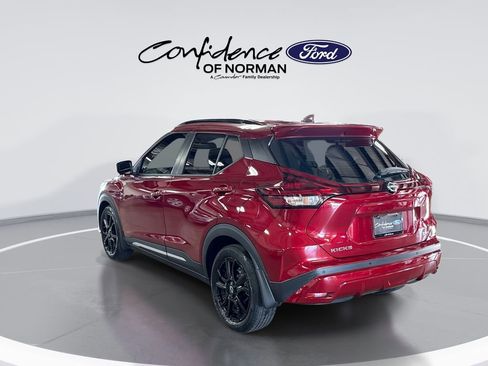 Used 2023 Nissan Kicks SR w/ SR Premium Package image 6
