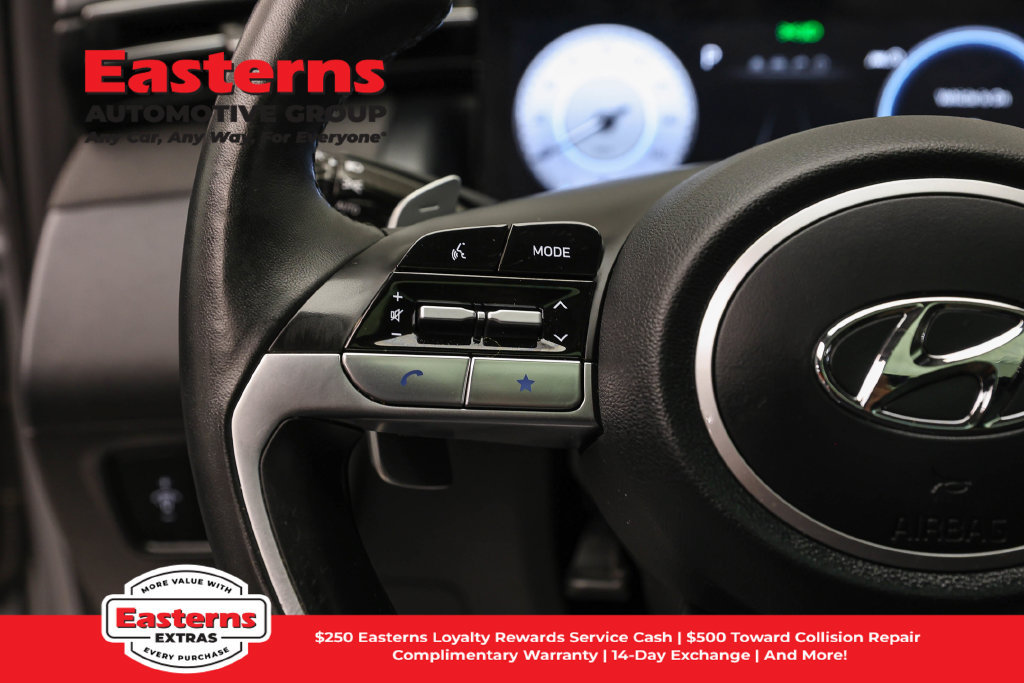 Used 2023 Hyundai Tucson Limited AWD/4WD image 16