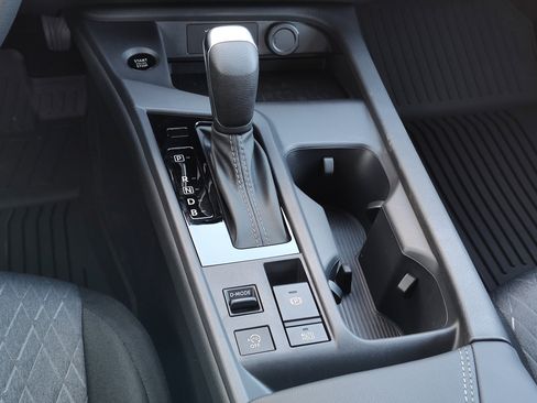 New 2026 Nissan Sentra SV image 9