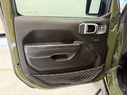 Used 2021 Jeep Wrangler Unlimited Sport AWD/4WD image 29