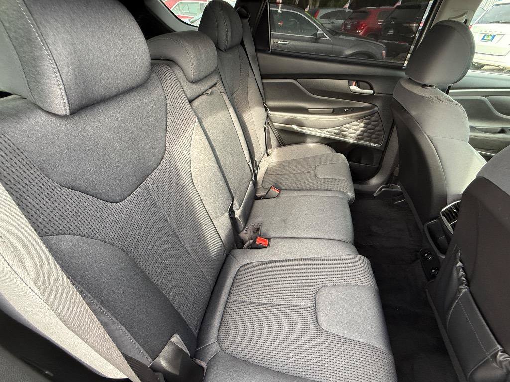 Used 2019 Hyundai Santa Fe SEL w/ Cargo Package FWD image 16