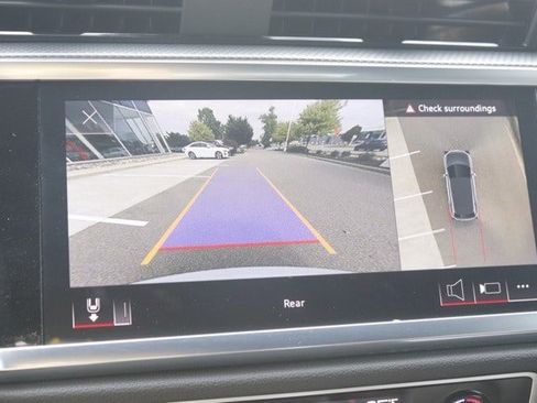 Used 2023 Audi Q3 2.0T Premium Plus w/ Premium Plus Package image 28