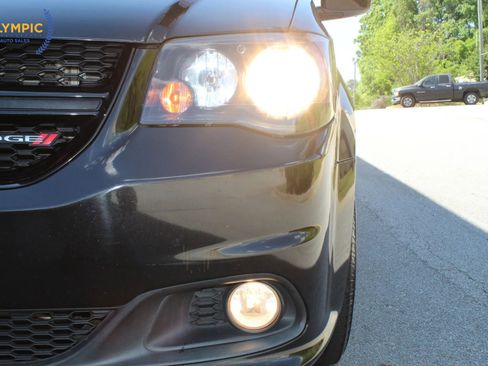 Used 2018 Dodge Grand Caravan GT image 4