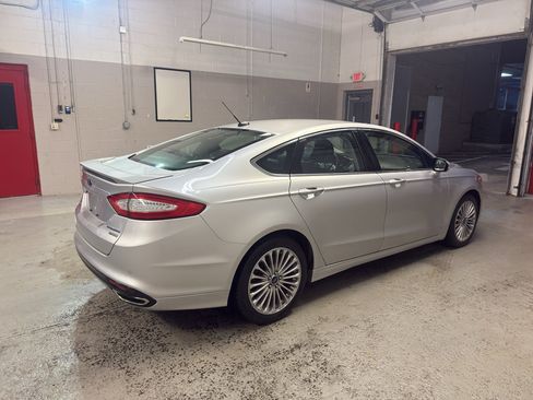 Used 2016 Ford Fusion Titanium FWD image 6
