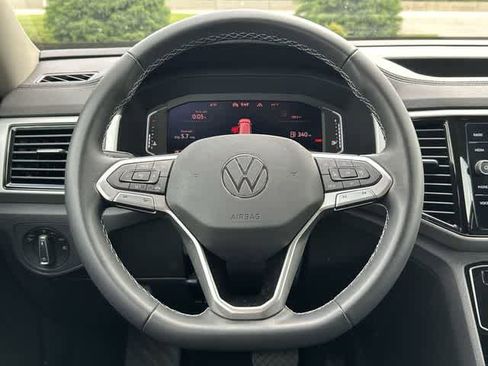 Used 2023 Volkswagen Atlas SE w/ Black Wheel Package AWD/4WD image 7
