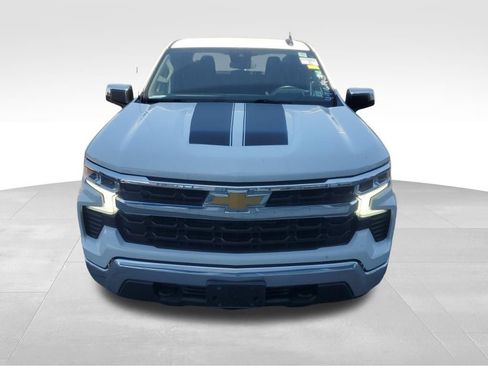 Used 2023 Chevrolet Silverado 1500 LT AWD/4WD image 11