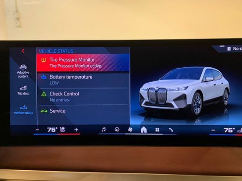 Used 2024 BMW iX M60 image 31