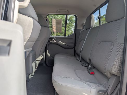 Used 2021 Nissan Frontier SV AWD/4WD image 18