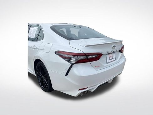 Used 2023 Toyota Camry XSE FWD image 11