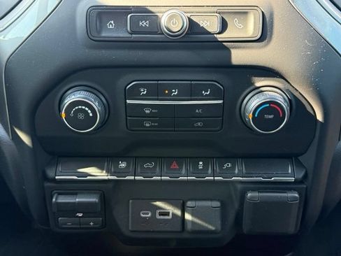 Used 2021 Chevrolet Silverado 2500 Custom w/ Custom Value Package AWD/4WD image 24